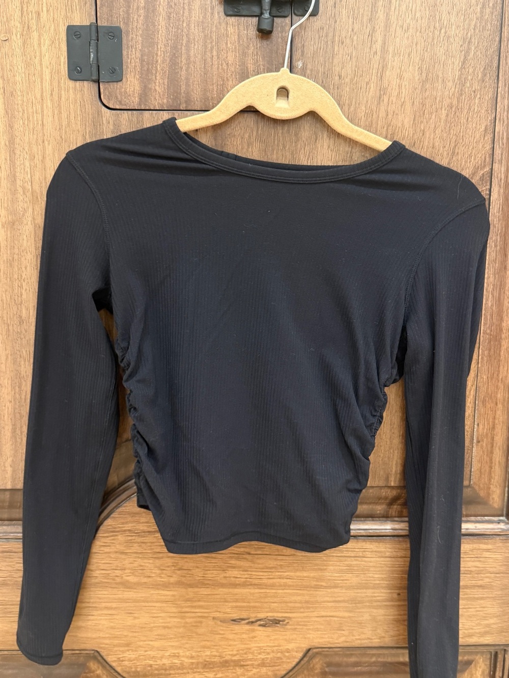 Women’s Black Long-Sleeve Ruched Side Tee From Lululemon